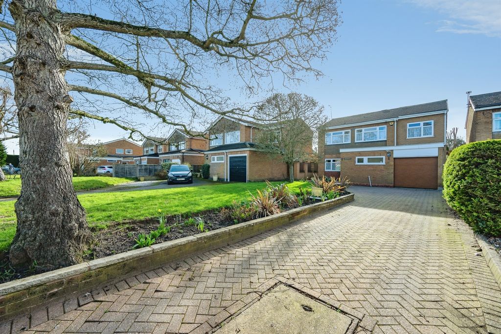 Property photo 1 of 20