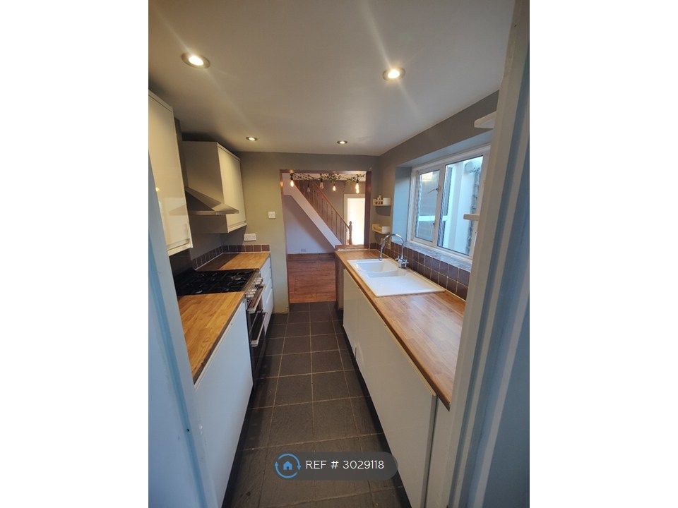 Property photo 2 of 13 Kitchen_Pic2