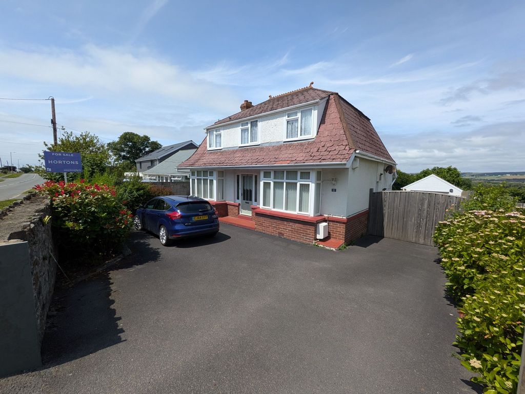 Property photo 1 of 33