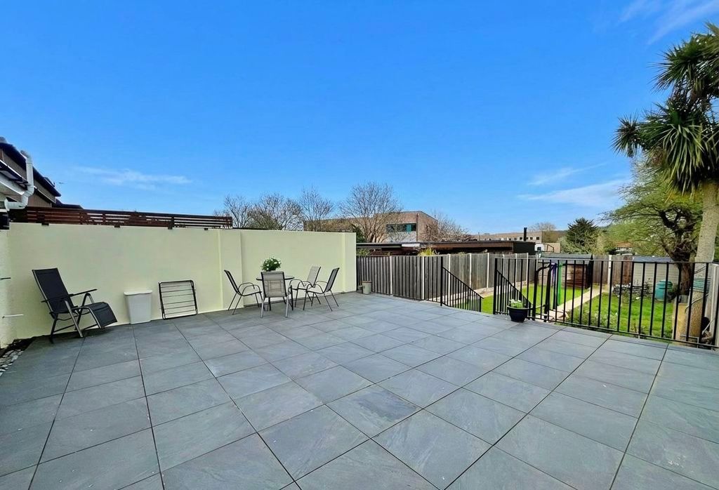 Additional image 17 of 4 bed terraced house for saleBurwell Avenue, Greenford UB6