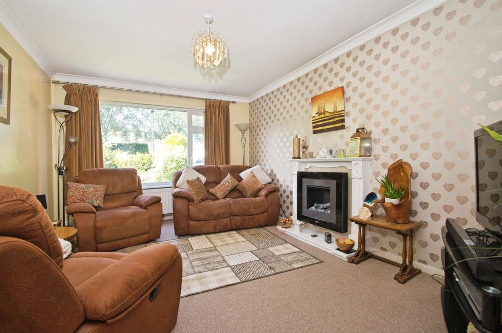 Property photo 2 of 15