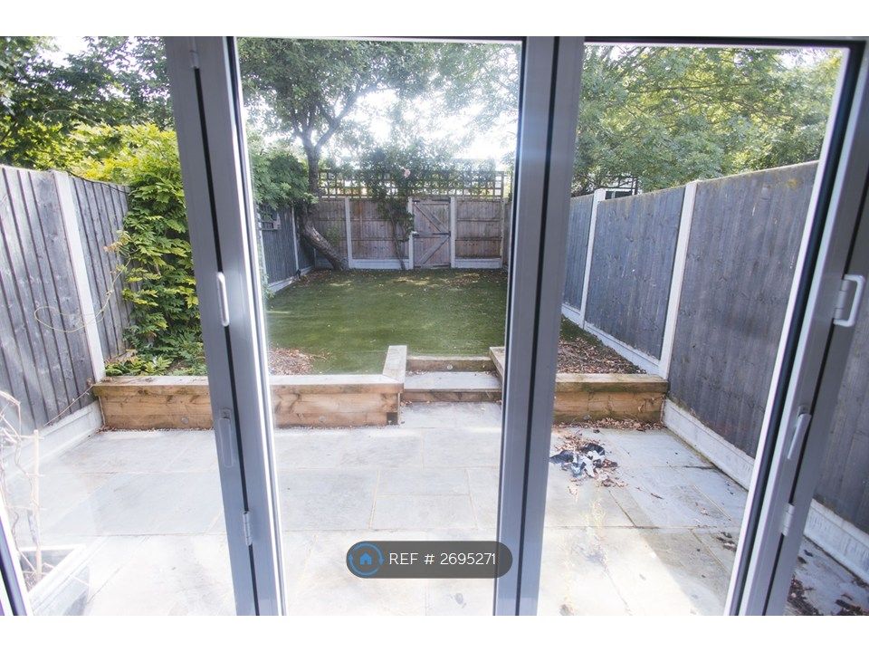 Property photo 3 of 4 Garden