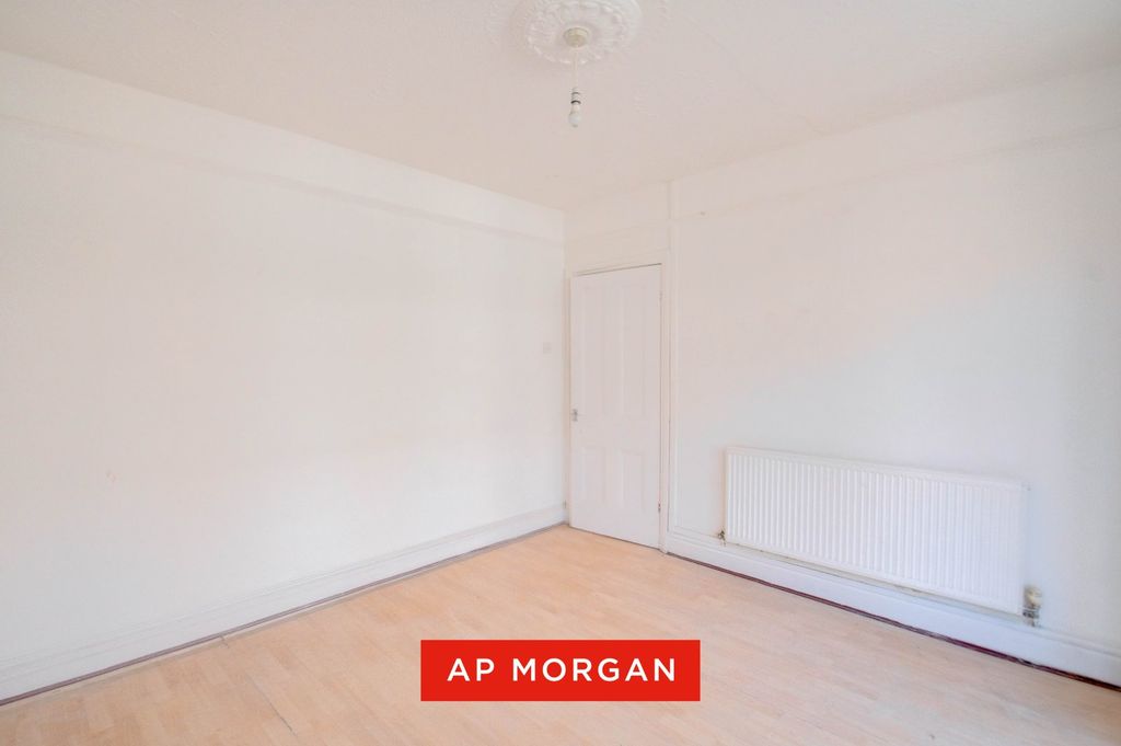 Property photo 3 of 14 Picture No. 11