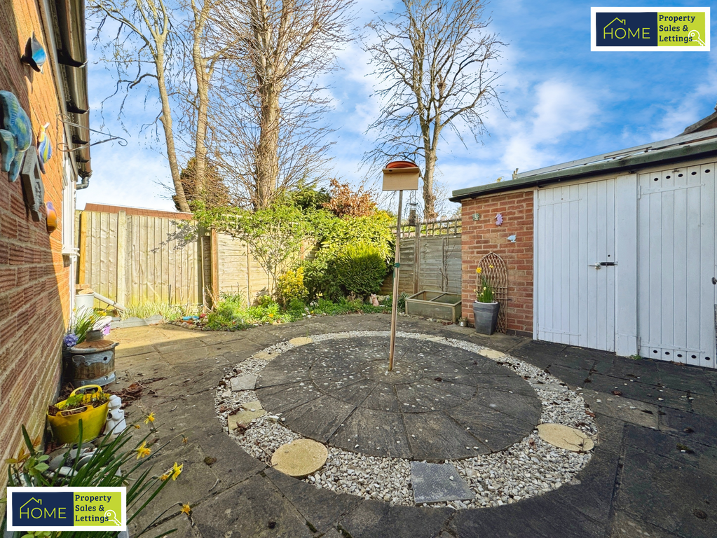 Property photo 2 of 18 Rear Garden