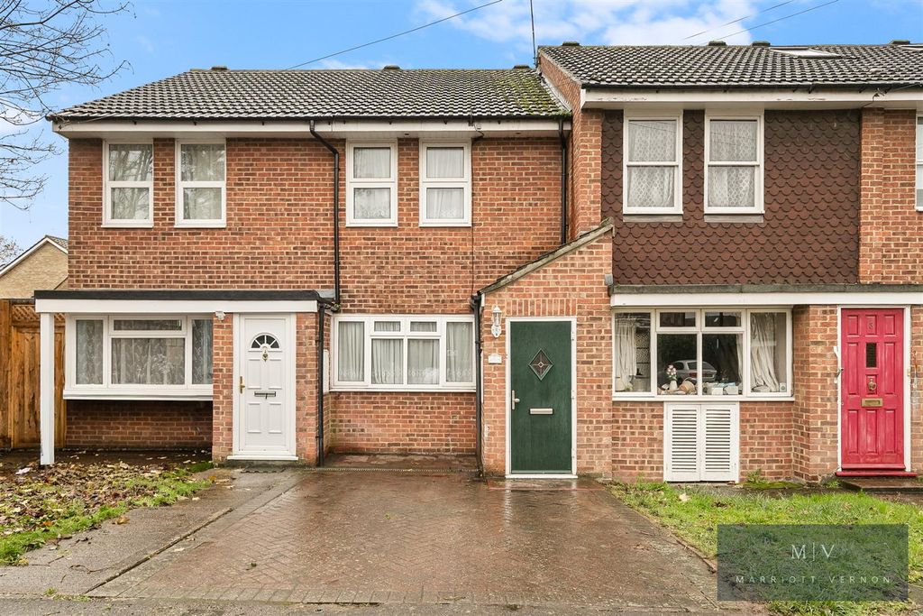 Property photo 1 of 13 Saracen Close 2 MV-11.Jpg