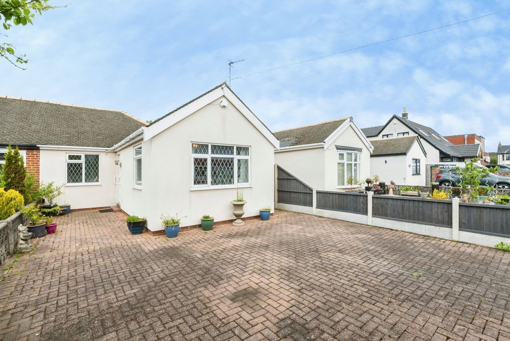 Property photo 1 of 11 Pbox-Img.Jpg