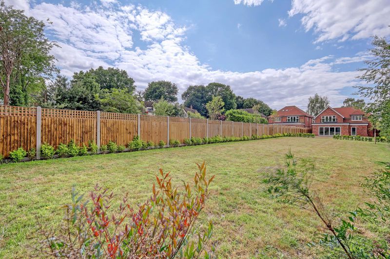 Property photo 2 of 27 Photo 32