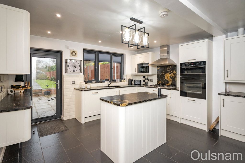 Property photo 2 of 29 Picture No. 07