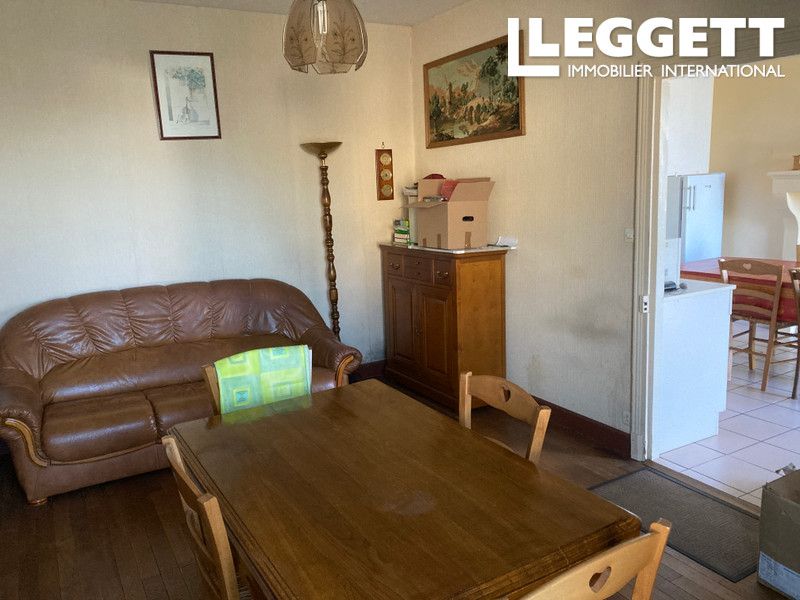 Property photo 3 of 10