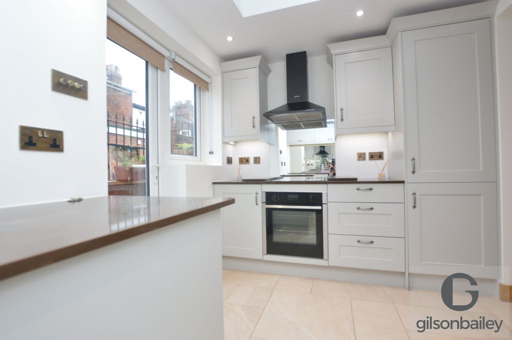 Property photo 1 of 12 Dsc_0184