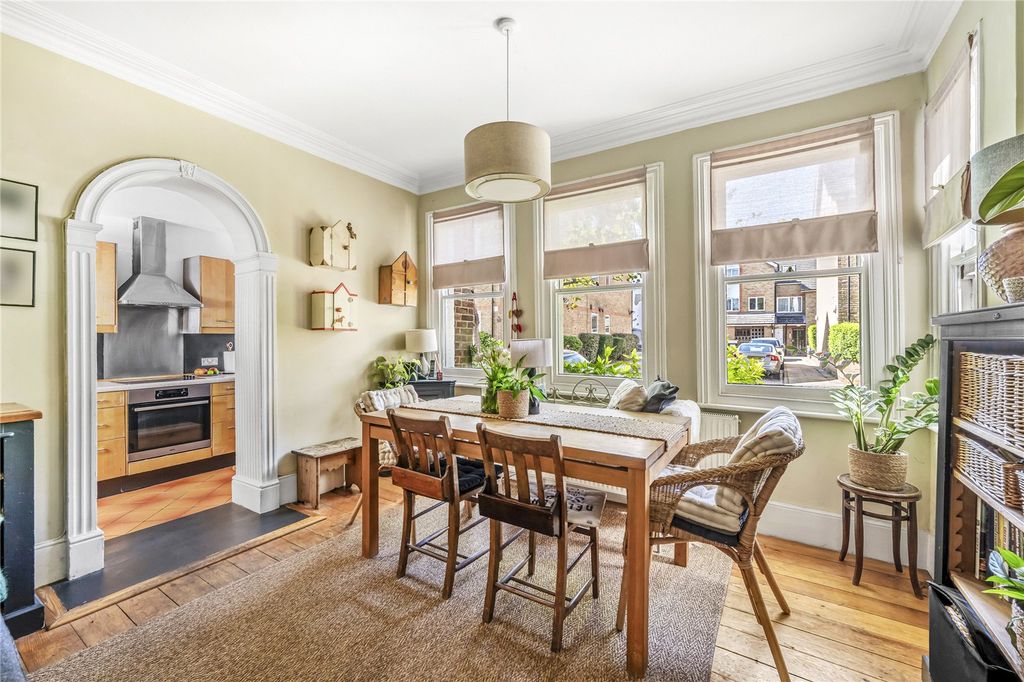 Property photo 2 of 15 Dining Room