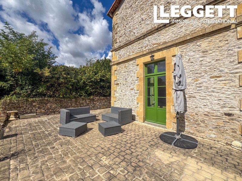 Property photo 2 of 10