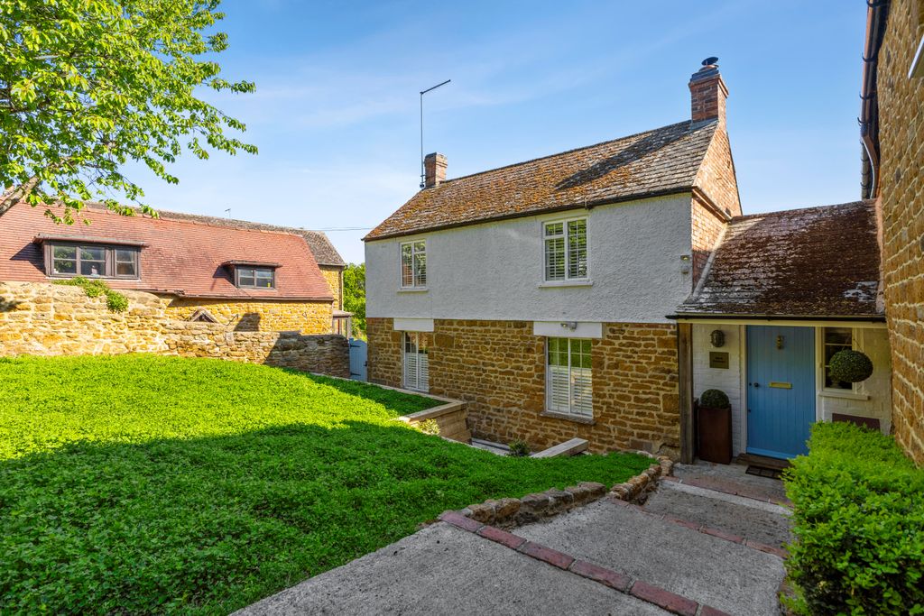 Property photo 1 of 15