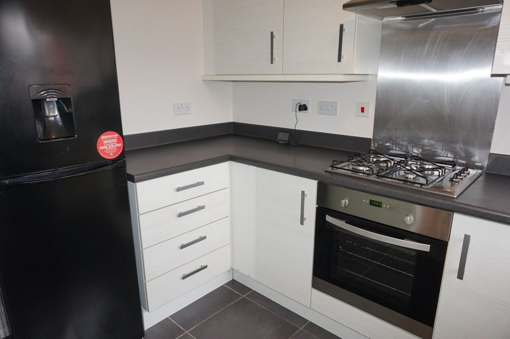 Property photo 2 of 14 Kitchen