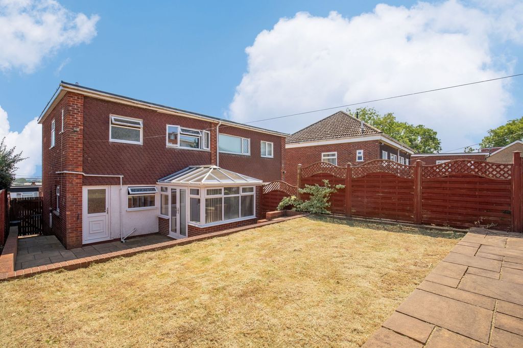 Property photo 3 of 22