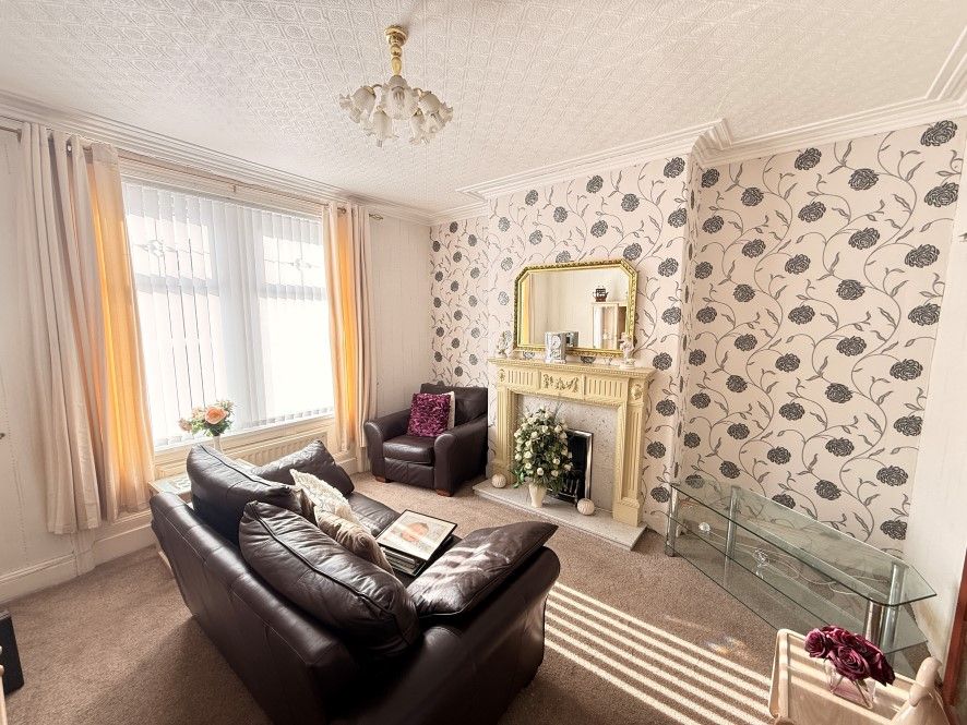 Property photo 2 of 11