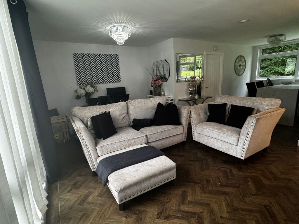 Additional image 4 of 2 bed flat for saleTruss Hill Road, Ascot SL5