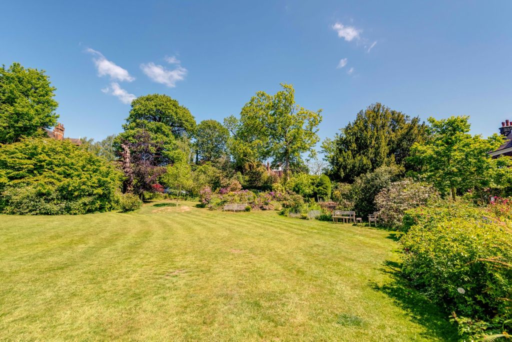 Property photo 2 of 16 Picture No. 01