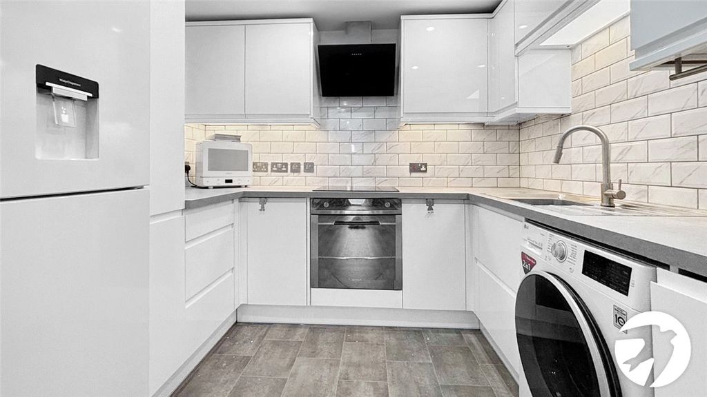 Property photo 3 of 7 Picture No. 04