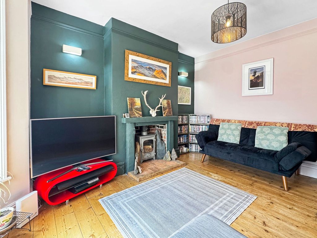Property photo 2 of 19 Photo 17