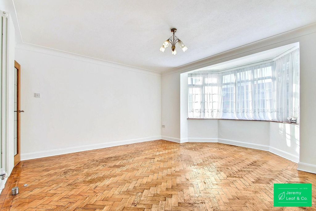 Property photo 2 of 14 Living Room