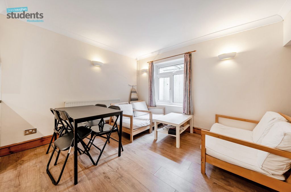 Property photo 3 of 9 Cff4Ab6c-B619-440...