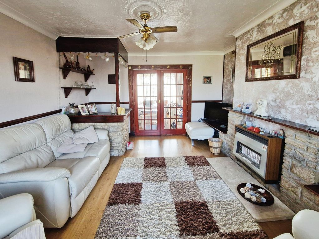 Property photo 2 of 19 038E9Df0-1000046642