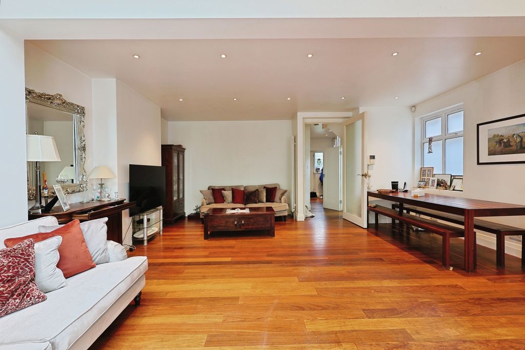 Property photo 3 of 19 Open Plan Living