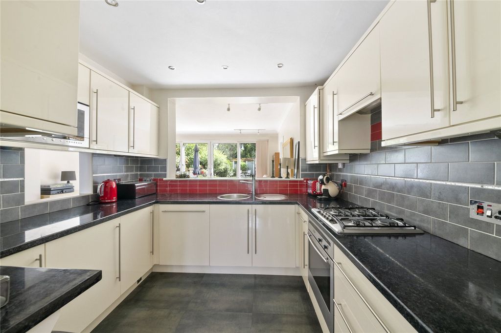 Property photo 3 of 16 Picture No. 09