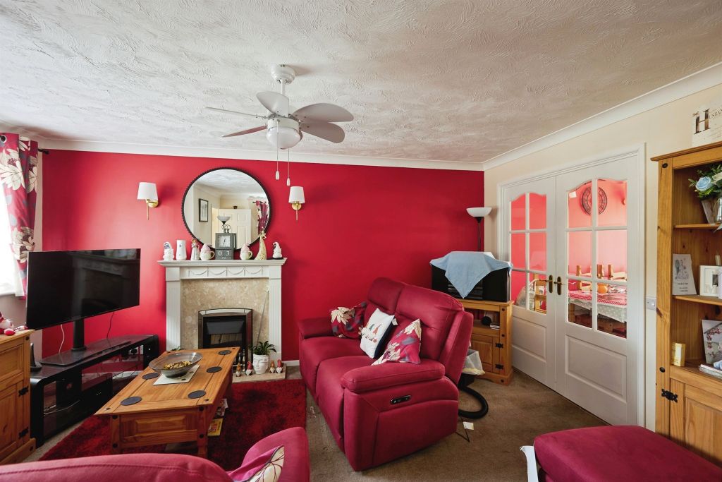 Property photo 3 of 18