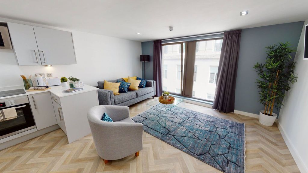 Property photo 1 of 5