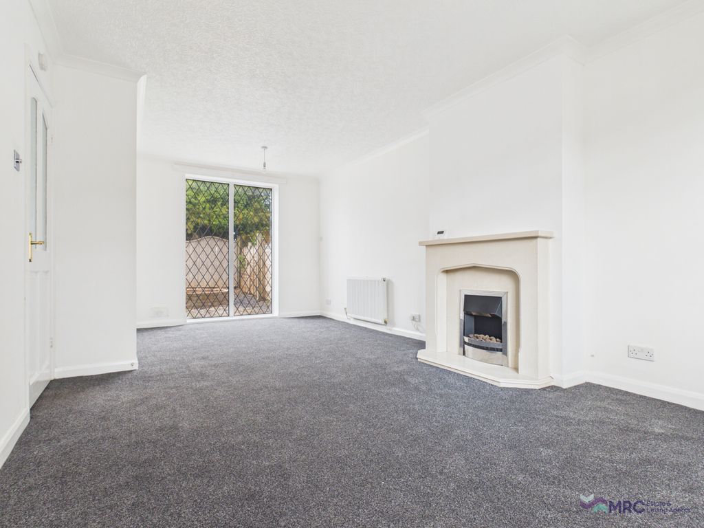 Property photo 1 of 20 Spacious Three Bedroom House In Cul-De-Sac Location