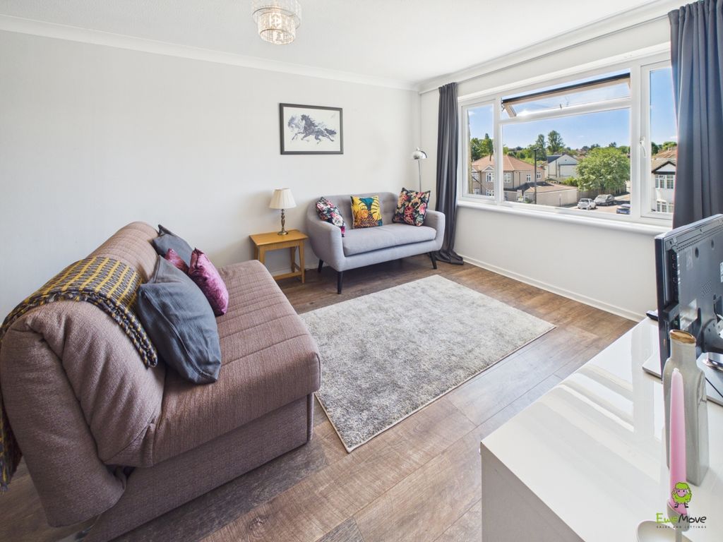 Property photo 3 of 17 Presented By Clinton At Ewemove Bexleyheath And Da