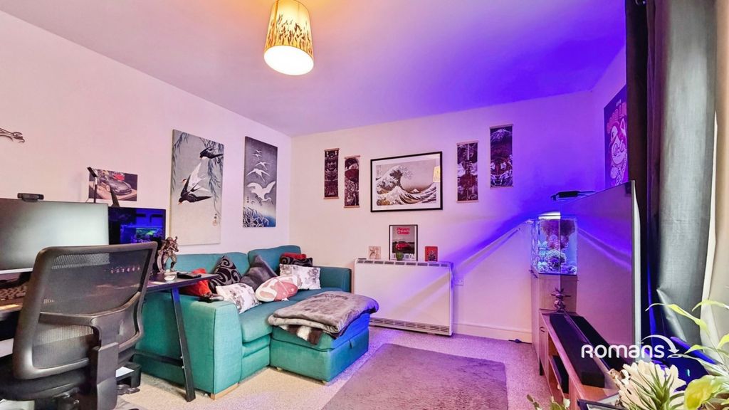 Property photo 3 of 7 Picture No. 15