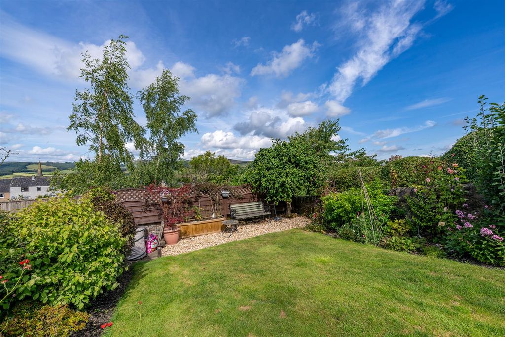 Property photo 2 of 16 2_Croft_Terrace-14.Jpg