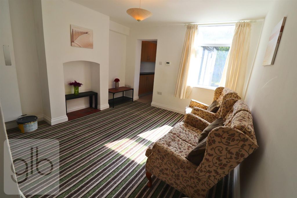 Property photo 3 of 17 4.Png