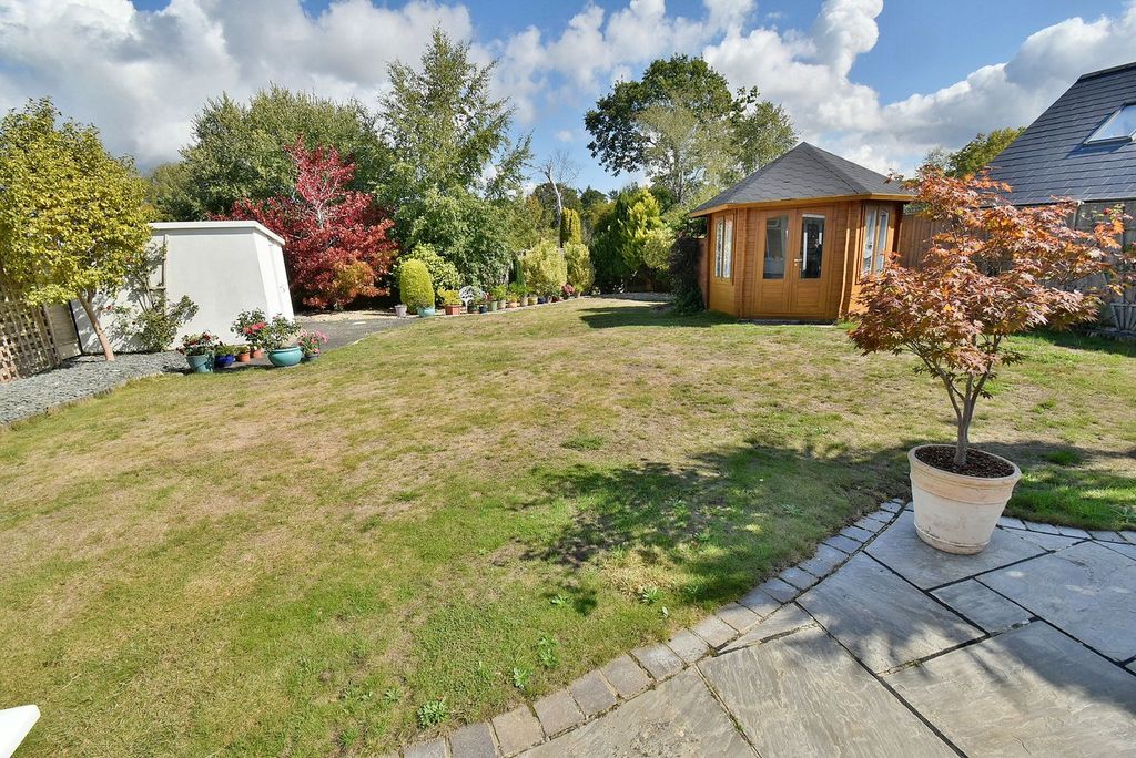 Property photo 2 of 22