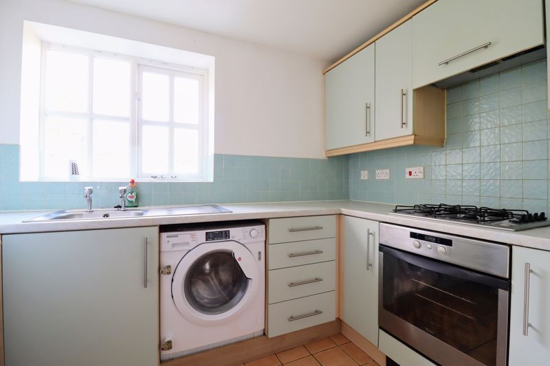 Property photo 3 of 7 Kitchen