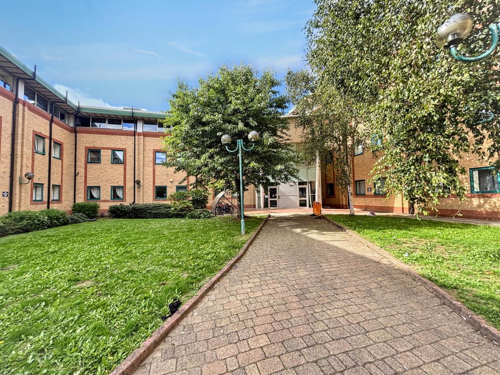 Property photo 1 of 6