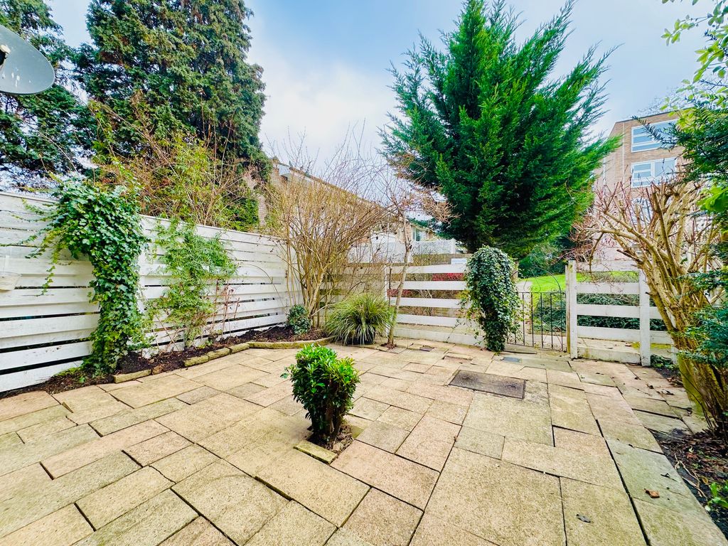 Property photo 3 of 22