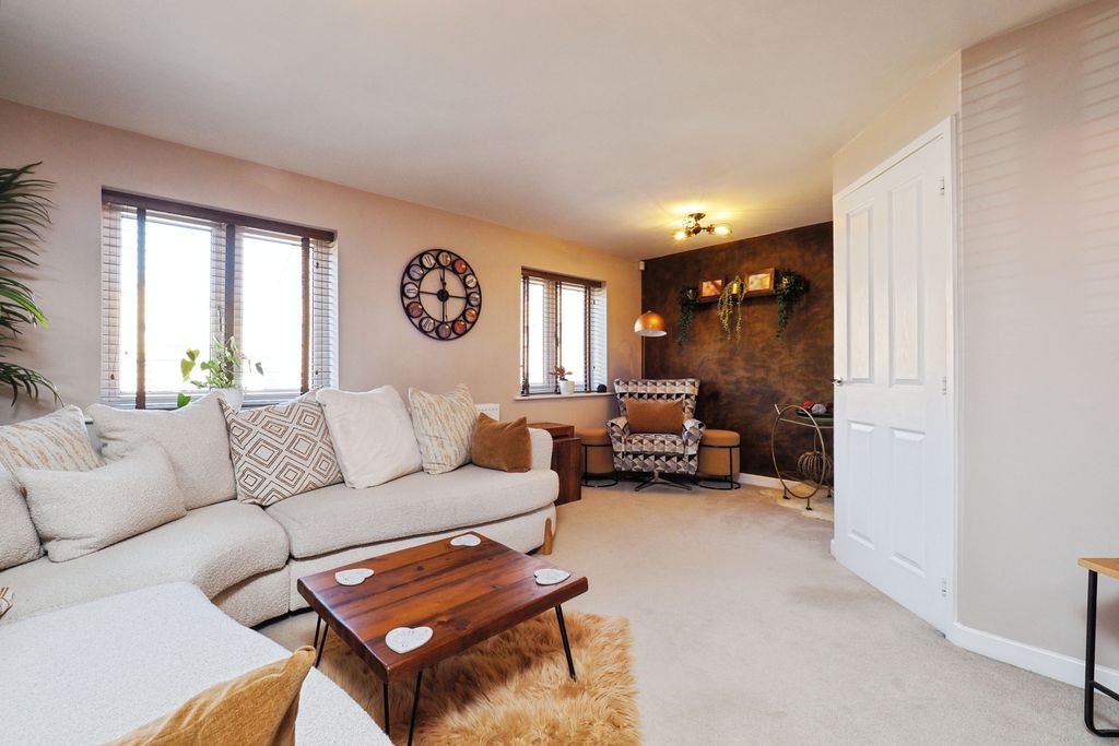 Property photo 2 of 13 Living Room