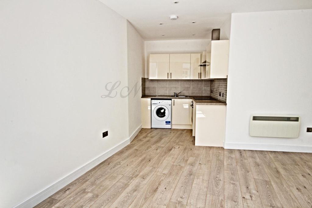 Property photo 2 of 3