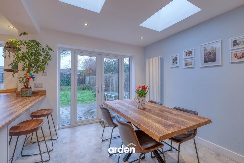 Property photo 3 of 17