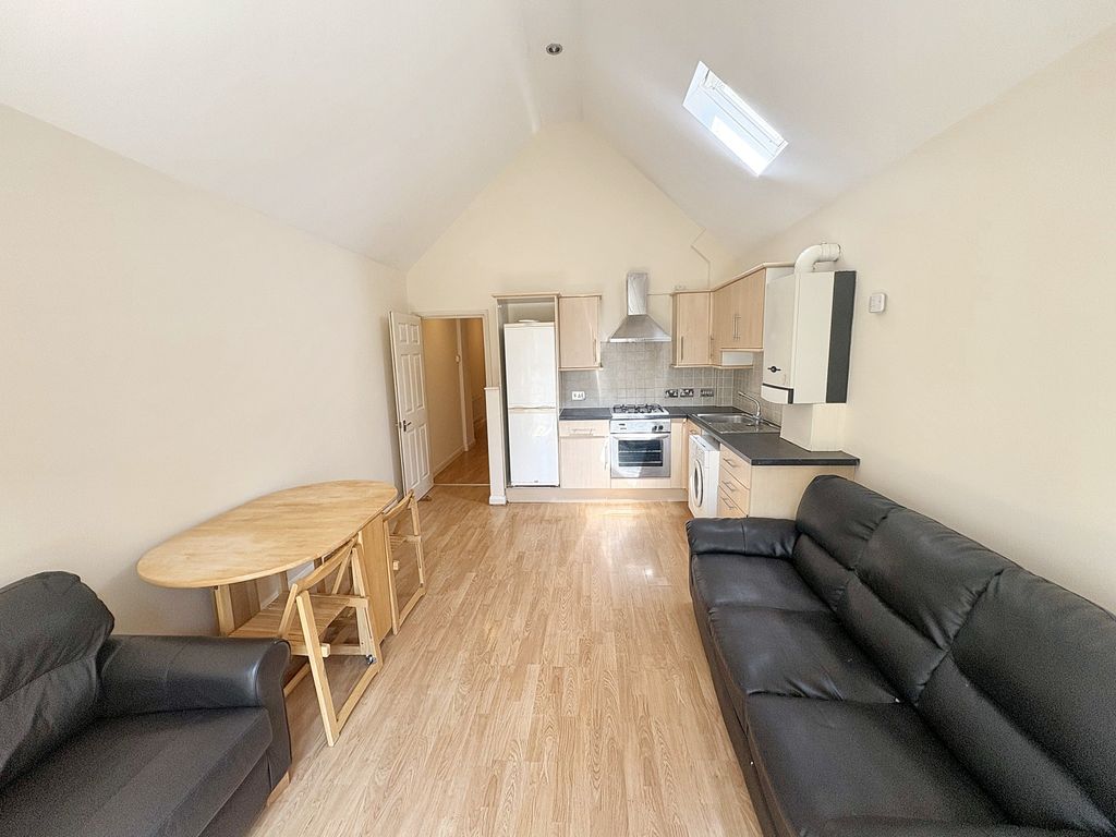 Property photo 3 of 8 Img_3546 1