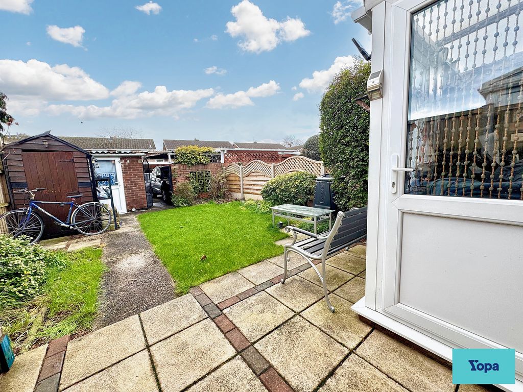 Property photo 2 of 17 Private Garden