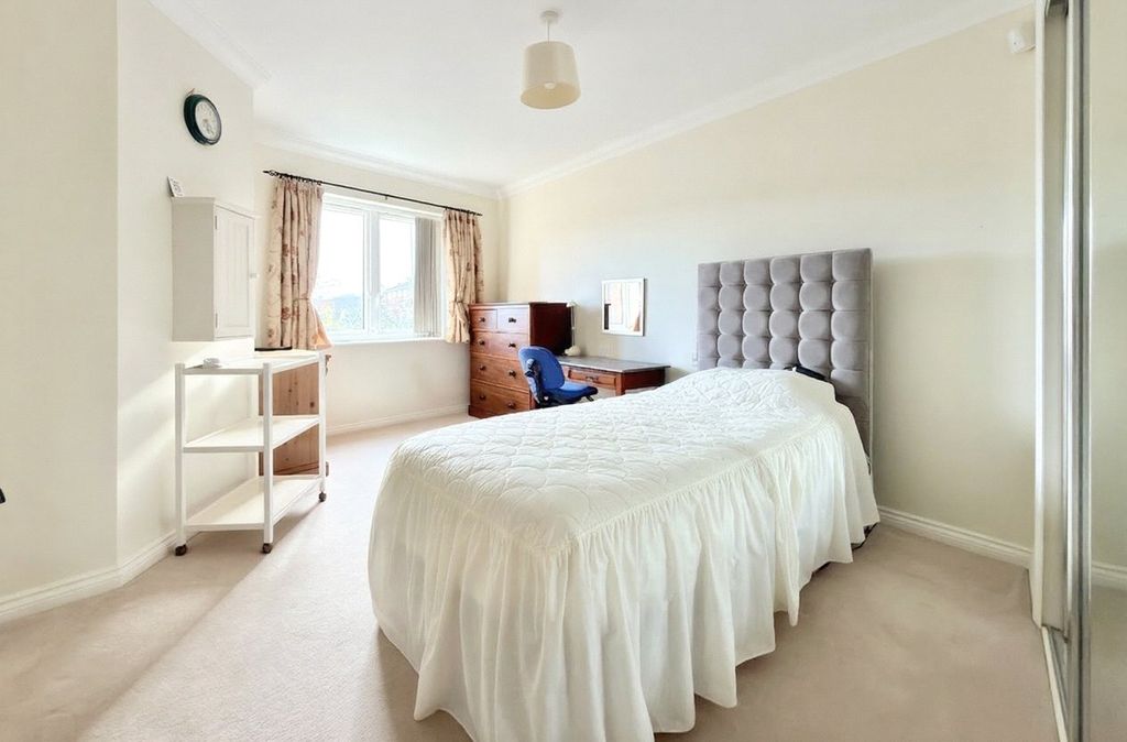Additional image 4 of 1 bed flat for saleSouth Lawn, Sidmouth, Devon EX10