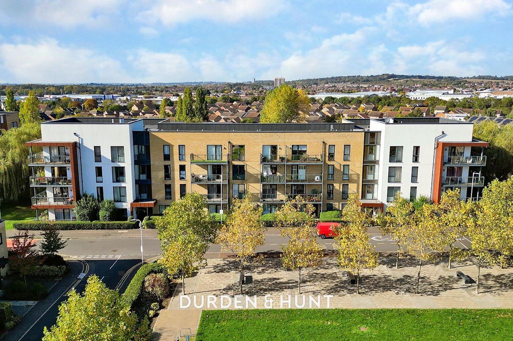 Property photo 1 of 19 Blackthorn-31.Jpg