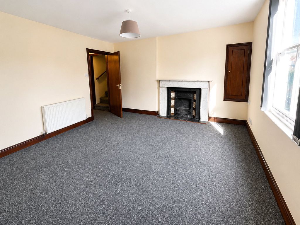 Property photo 2 of 9 Picture No. 25
