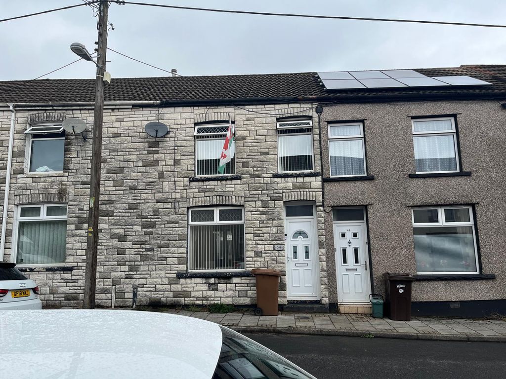 Property photo 1 of 21