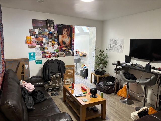 Property photo 2 of 24